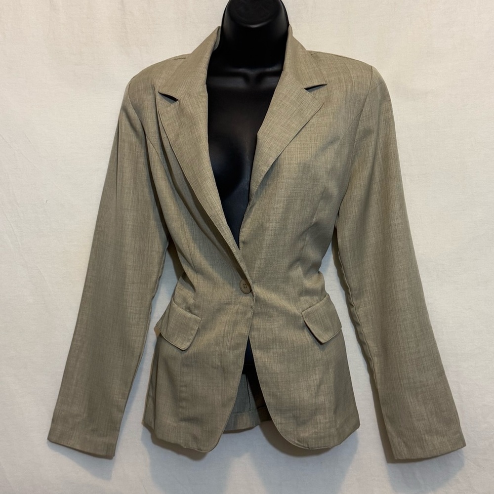 B-195 Modern Essentials Tan‎ Blazer Suit Jacket Size 7